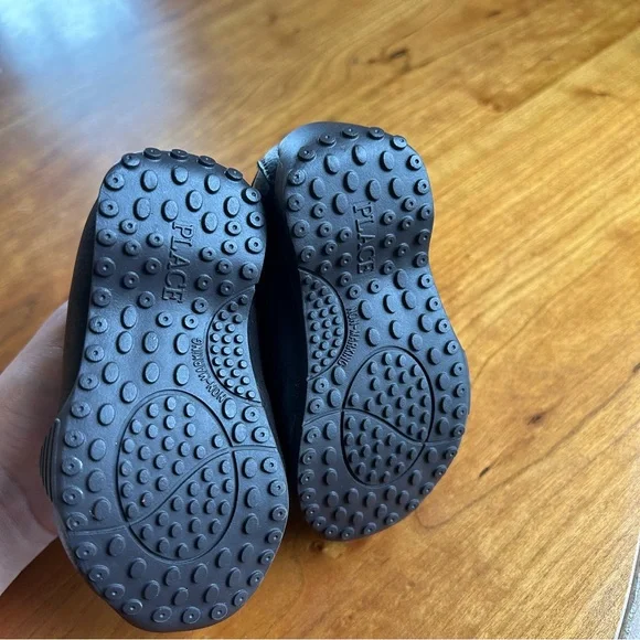 Children’s Place Leather Loafers - Picture 2 of 5